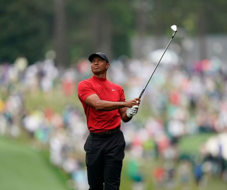 Read more about the article Tiger Woods จากเด็กมหัศจรรย์สู่ตำนานกอล์ฟโลก